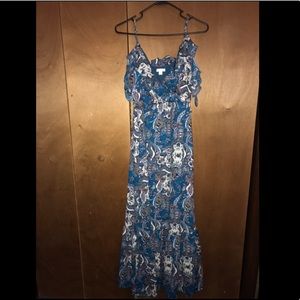 Long patterned blue dress